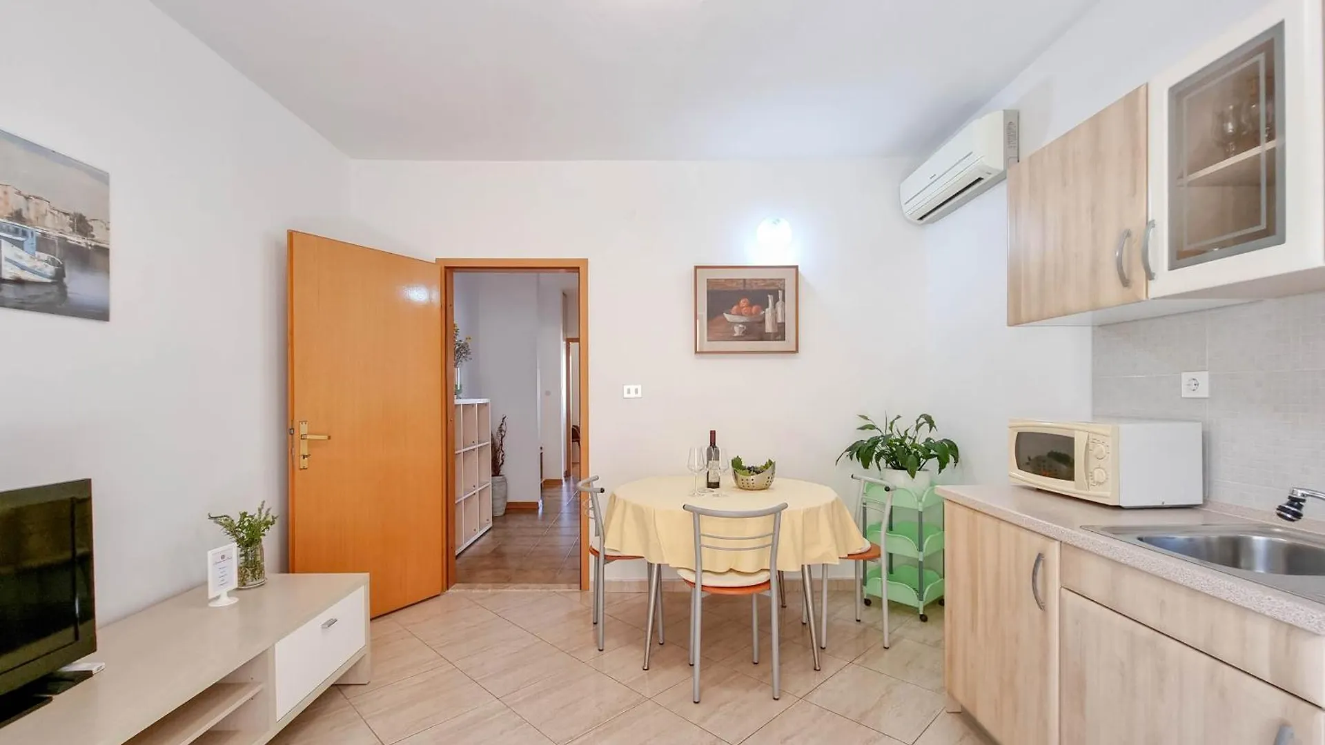 Apartment Maena Novigrad Istria クロアチア
